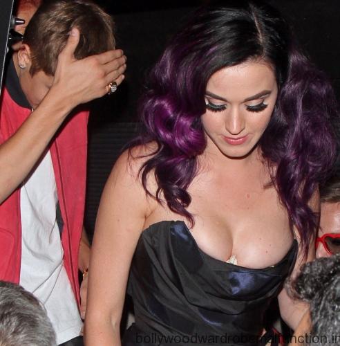 Katy Perry wardrobe malfunction
