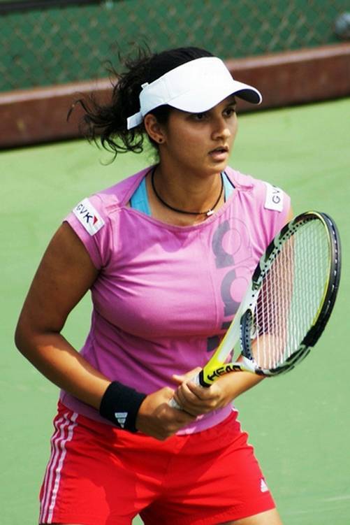 Sania Mirza Top 20 Hottest Sports Women in India