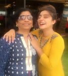 Neha-Marda-with-her-mother
