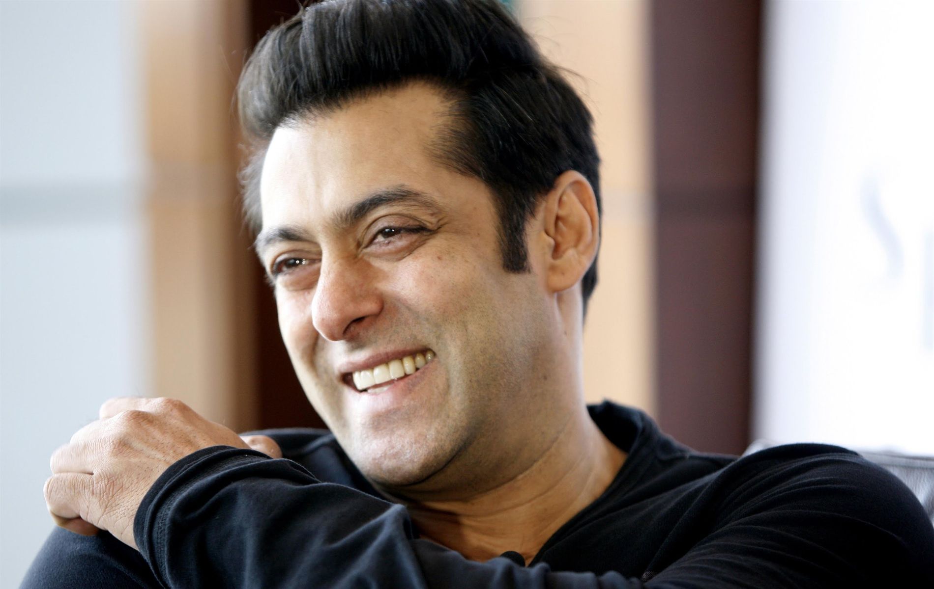 Salman Khan Biography, Age, Height, Weight, Affairs & More