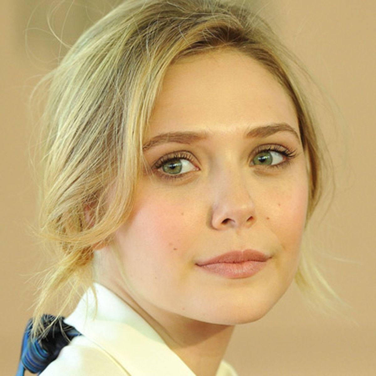 Elizabeth Olsen Biography