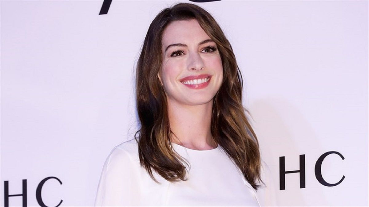 Anne Hathaway Biography Anne Hathaway Biography