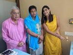 Aahana Kumra with Parents