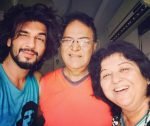 manish raisinghan with parents