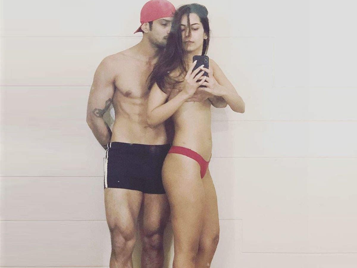 Prateik Babbar and wife Sanya Sagar Topless Photoshoot