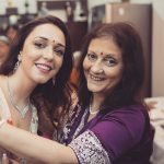 Nauheed Cyrusi with her mother