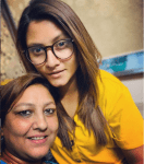 Taniya Bhatiya with mother Sapna Bhatiya