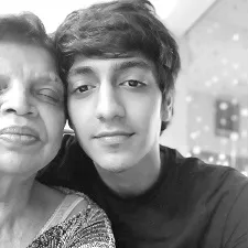ahaan panday with grand mother queenie woodham