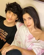 maheep kapoor with son jahaan kapoor