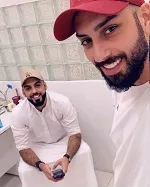 omar borkan al gala with brother abood