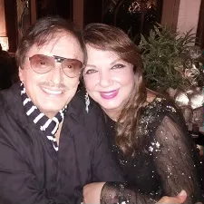 sanjay khan with wife zarine katrak khan