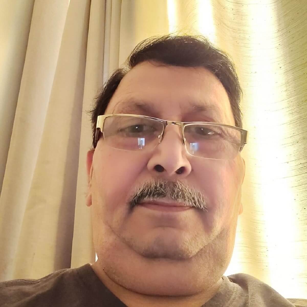 Shiv Kapoor Biography shiv kapoor