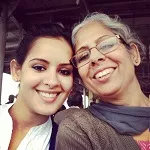venus singh with her mother kawal singh