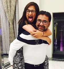 zahara sethjiwala with her father mazher husain sethjiwala