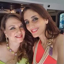 zarine katrak khan with daughter farah khan ali
