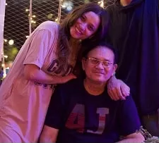 ankita lokhande with father shashikant lokhande