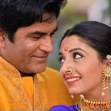 ashok samarth with wife sheetal pathak