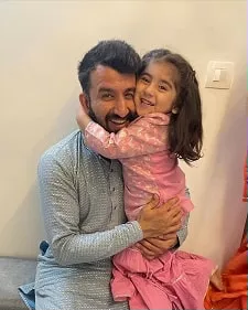 cheteshwar pujara with daughter aditi pujara