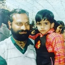 jubin nautiyal childhood picture with father