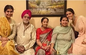 nimrat kaur family picture