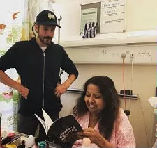 richard thomas with mother in law roma guha