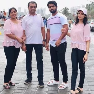 roshni sahota family picture