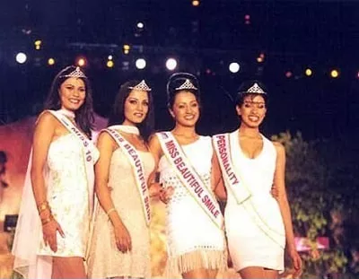 trisha krishnan during miss india 2001 contest