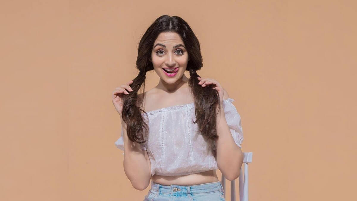 Zoya Afroz Biography zoya afroz
