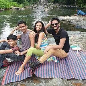 archana gautam with brothers