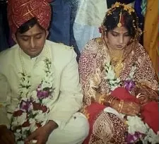 dimple yadav and akhilesh yadav marriage picture