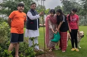 dimple yadav family picture