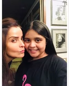 ekta sohini with daughter krishaa bahl