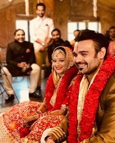 mahaakshay chakraborty and madalsa sharma marriage picture