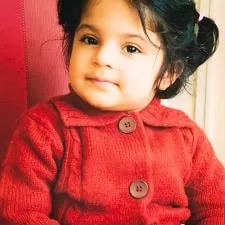mahnoor safdar childhood picture