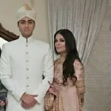 mahnoor safdar with brother junaid safdar