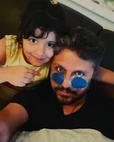 mohit suri with daughter devee suri