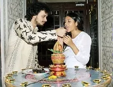 namashi chakraborty with sister dishani chakraborty