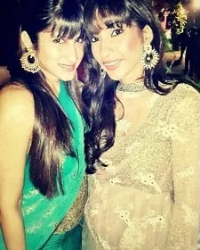 smilie suri with sister in law parveen shahani