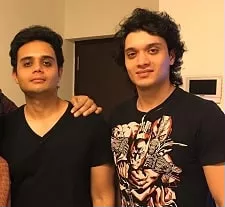 ushmey chakraborty with brother namashi chakraborty