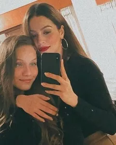 waluscha de sousa with daughter chanel robinson