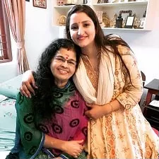 bhuvneshwari kumari with mother-in-law savithri devi