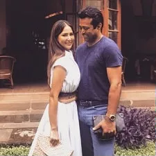 kim sharma with leander paes