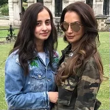 seema sachdev khan with sister richa sajdeh