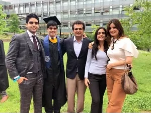 simone khan arora family picture