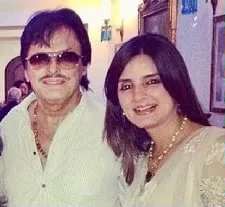 simone khan arora with father sanjay khan