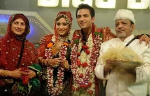 ali merchant and sara khan marriage picture