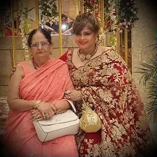 amita nangia with mother sushma nangia