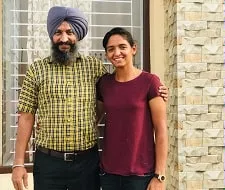 harmanpreet kaur bhullar with her father harmandar singh bhullar