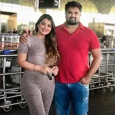 khushi gadhvi with brother aniruddhsinh gadhvi