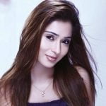 sara khan
